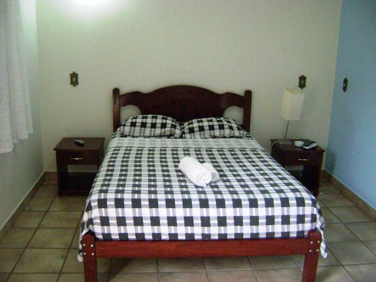 Hotel Colonial Lencois Paulista Bagian luar foto